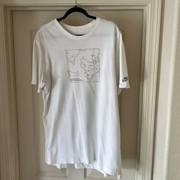 NSW Air Max Mens Tshirt XL - Picture 1 of 5